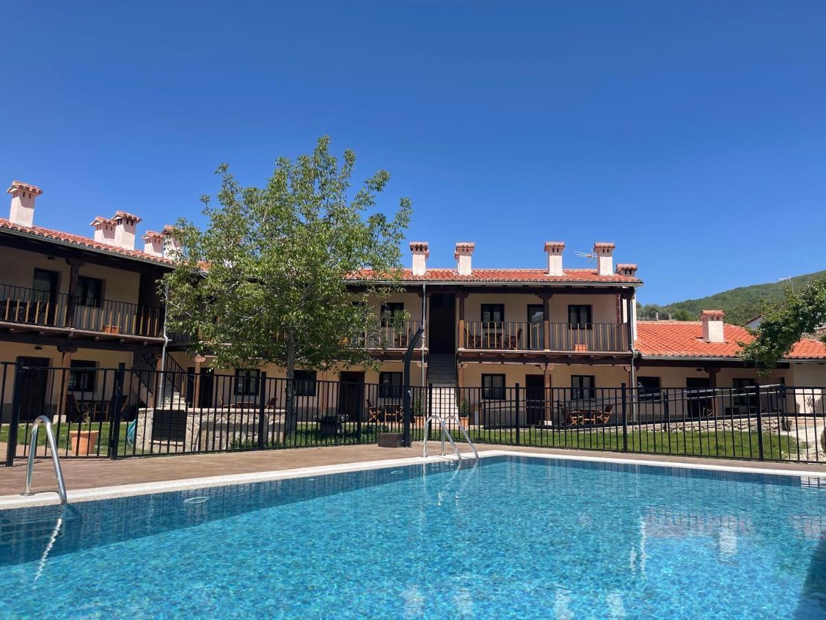 Hervás Apartamentos Dona Jimena Del Ambroz 4 Estrellas Complejo Unico En El Centro Del Pueblo - Piscina Ya Abierta מראה חיצוני תמונה